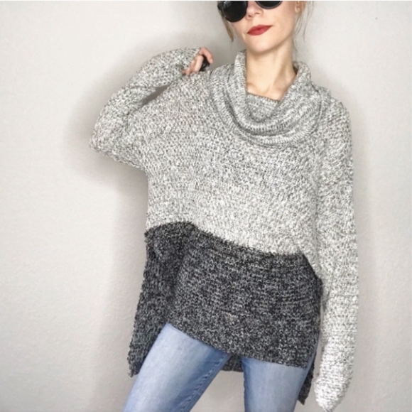 Thml Knit Oversized Color Block Cowl Neck Sweater Thml Knit Oversized Color Block Cowl Neck Sweater